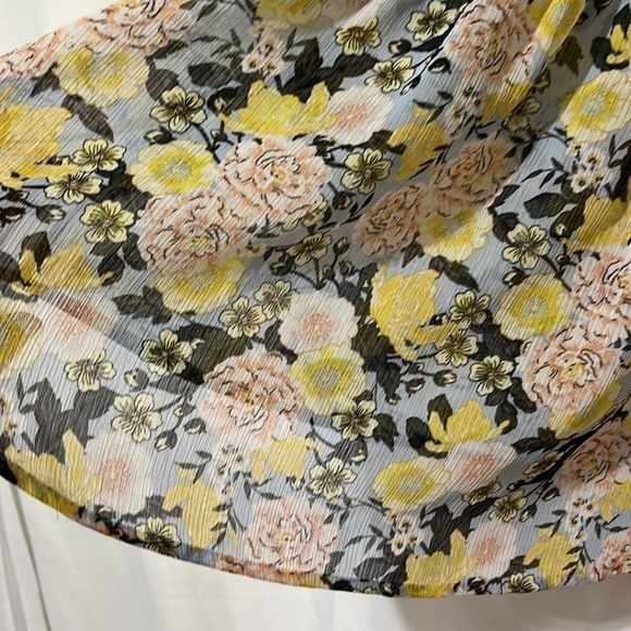 Torrid Floral Oversized Sheer Top - Picture 3 of 4